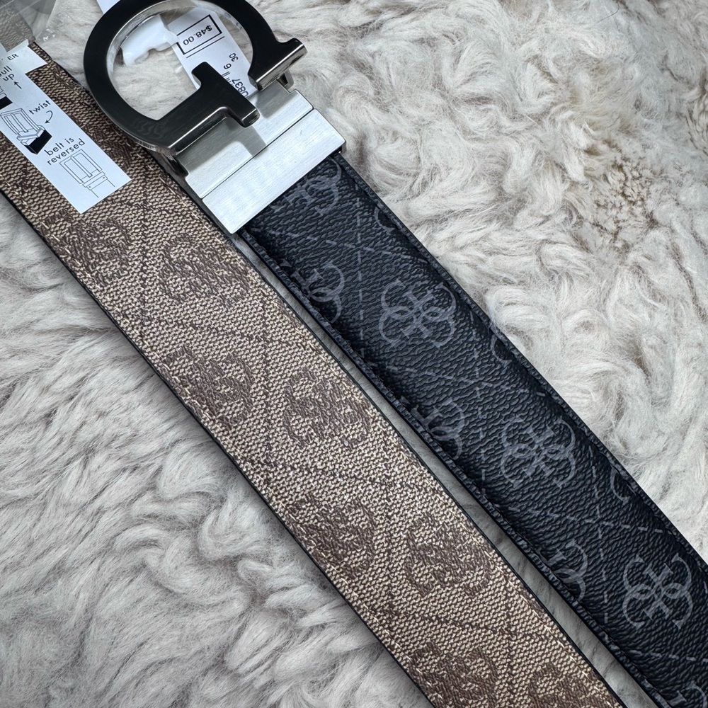 GUESS Reversible Men's Belt sz 32
0